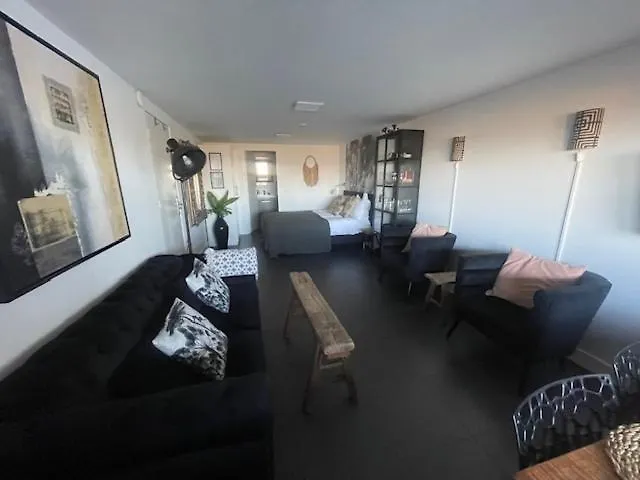 B&B Zeespiegel Zandvoort Netherlands