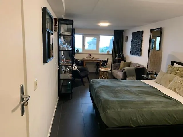 B&B Zeespiegel Zandvoort Bed & Breakfast